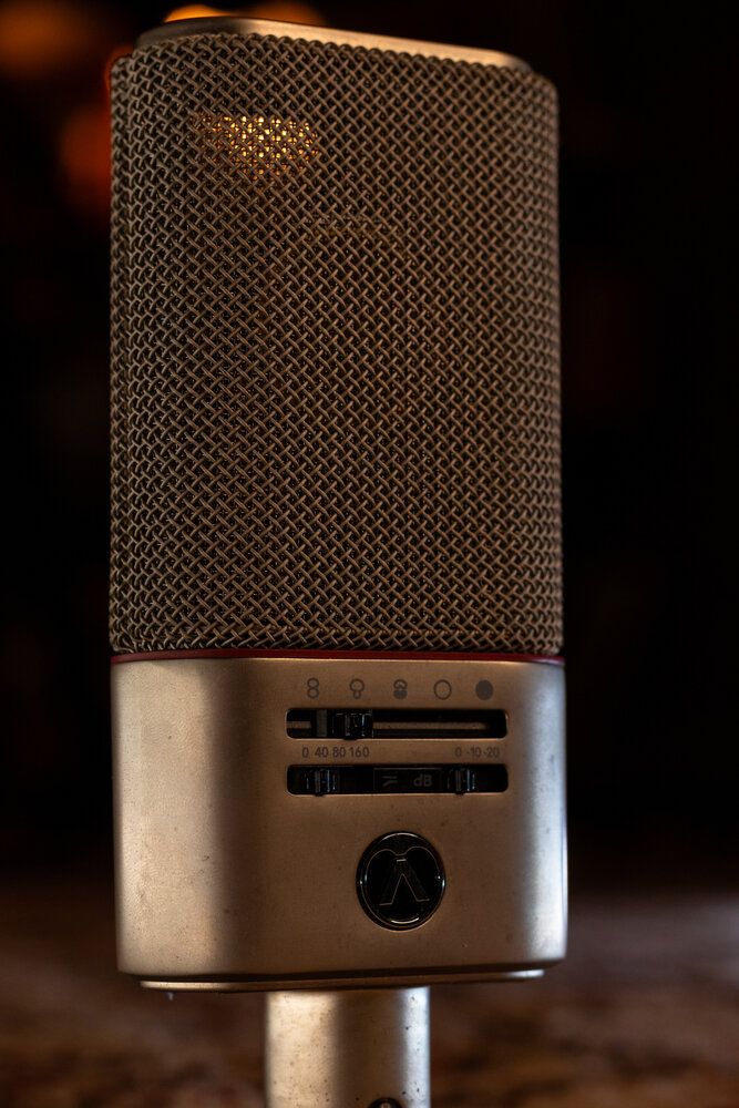 Austrian Audio OC818